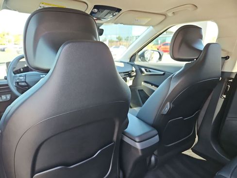 Used 2025 Kia EV6 Light w/ Light LR Technology Package RWD image 16