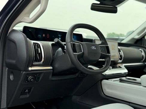 New 2027 Ford Expedition Platinum AWD/4WD image 15