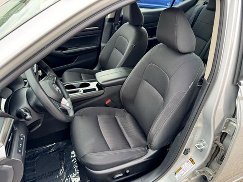 Used 2023 Nissan Altima 2.5 SV image 12