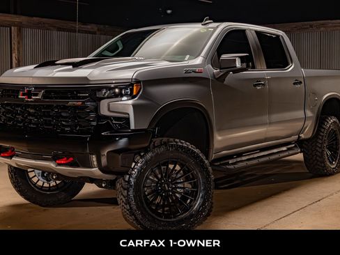 Used 2024 Chevrolet Silverado 1500 ZR2 w/ Technology Package image 5