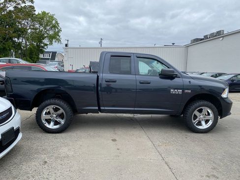 Used 2016 RAM 1500 Express image 3