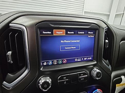 Used 2022 GMC Sierra 1500 AT4 w/ AT4 Premium Package image 15