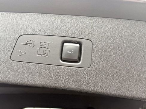 Used 2022 Lincoln Corsair AWD w/ Premium Package image 15