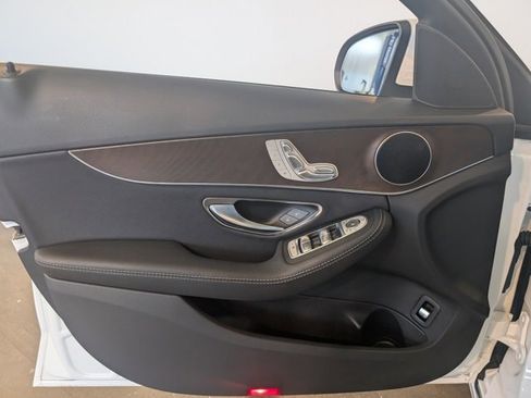 Used 2019 Mercedes-Benz C 300 4MATIC Sedan image 11