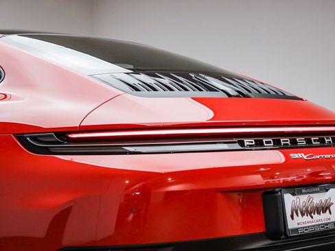 Used 2025 Porsche 911 Carrera T image 8