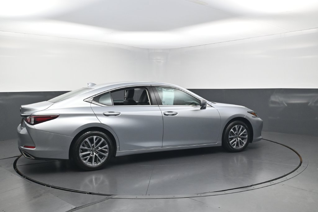 Used 2022 Lexus ES 350 w/ ES 350 Ultra Luxury Package FWD image 40