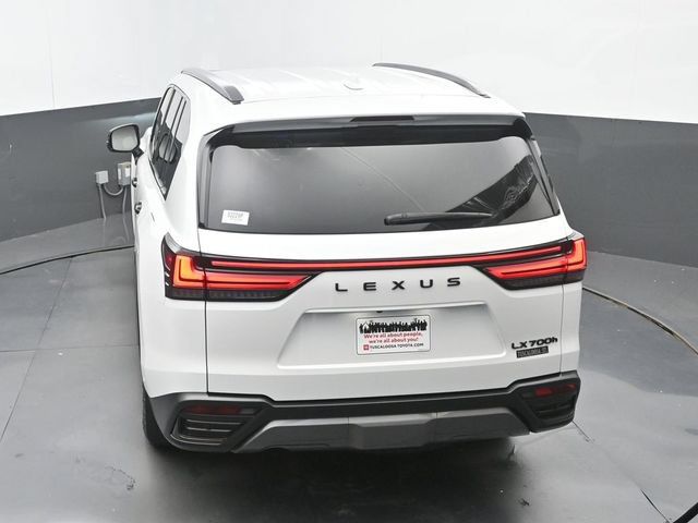Used 2025 Lexus LX 700h Overtrail AWD/4WD image 31
