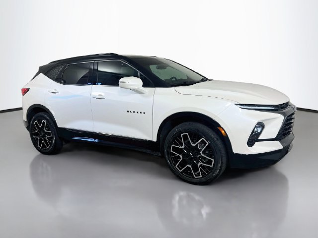 Used 2023 Chevrolet Blazer RS FWD image 24