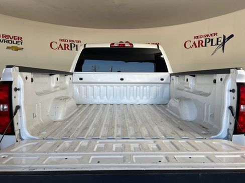 Used 2017 Chevrolet Silverado 1500 LT w/ Texas Edition RWD image 22