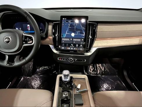 New 2026 Volvo XC90 B6 Plus AWD/4WD image 6