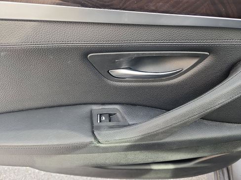 Used 2013 BMW 528i xDrive Sedan image 28