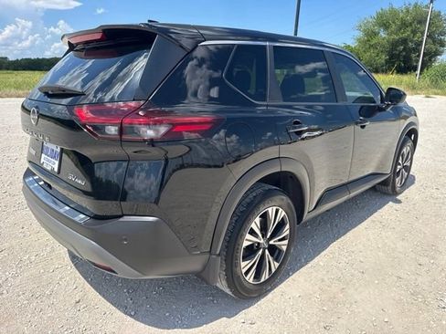 Used 2023 Nissan Rogue SV AWD/4WD image 6