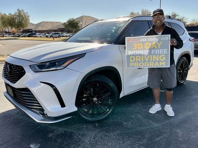 Used 2023 Toyota Highlander XSE