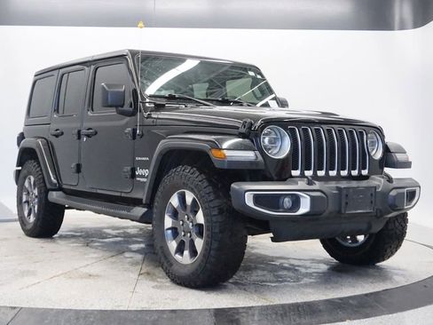 Certified 2018 Jeep Wrangler Unlimited Sahara image 14