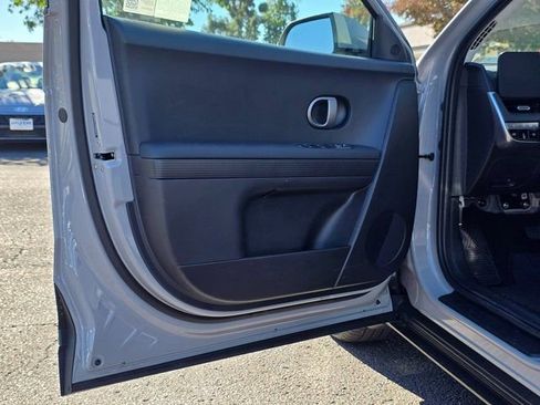 New 2026 Hyundai Ioniq 5 SEL image 21