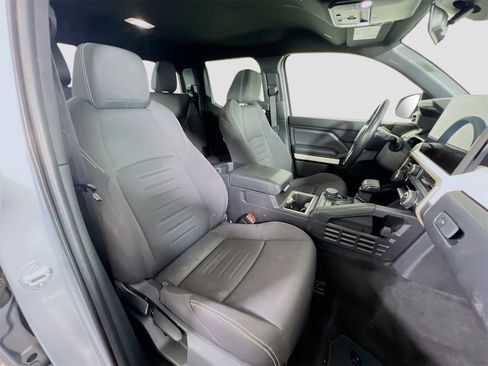 Used 2024 Toyota Tacoma TRD Off-Road image 25