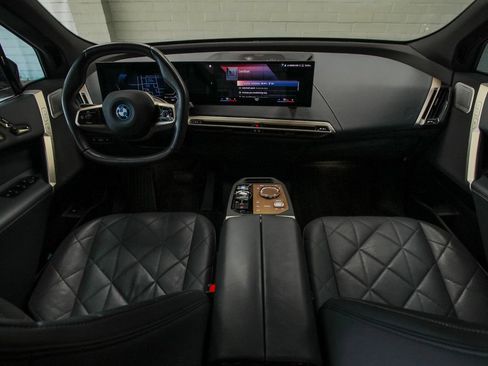 Used 2023 BMW iX M60 w/ Executive Package AWD/4WD image 17