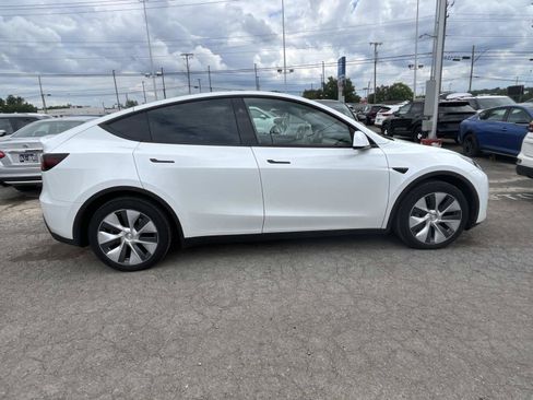 Used 2023 Tesla Model Y Long Range AWD/4WD image 7
