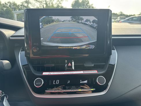 Used 2026 Toyota Corolla LE FWD image 19