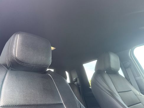 Used 2024 Toyota Tacoma TRD Off-Road image 18