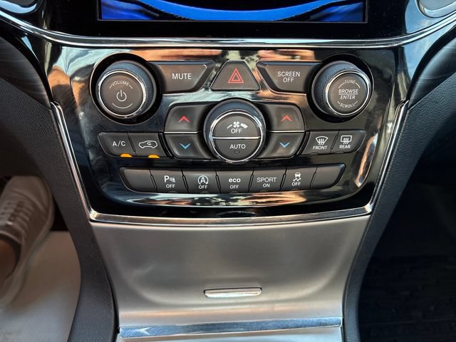 Used 2020 Jeep Grand Cherokee Altitude AWD/4WD image 16