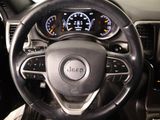 Used 2021 Jeep Grand Cherokee Laredo image 3