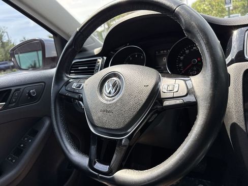 Used 2017 Volkswagen Jetta SEL FWD image 55