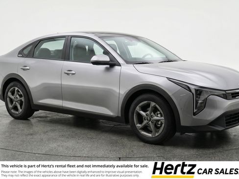 Used 2025 Kia K4 FWD image 1