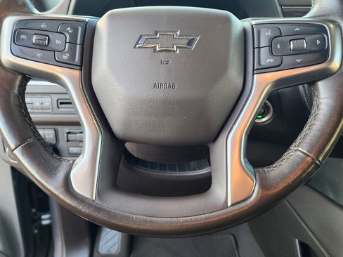 Used 2021 Chevrolet Suburban Z71 w/ Z71 Off-Road Package image 28