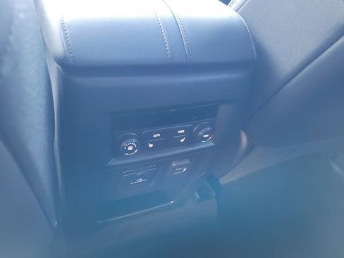 Used 2023 Chevrolet Traverse High Country w/ LPO, Floor Liner Package FWD image 9