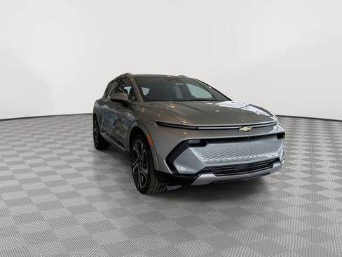New 2026 Chevrolet Equinox EV LT w/ Convenience Package II image 2