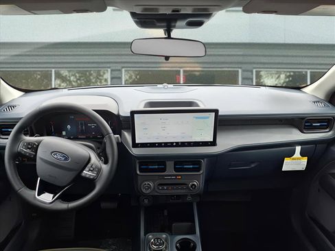 New 2025 Ford Maverick Lobo image 8