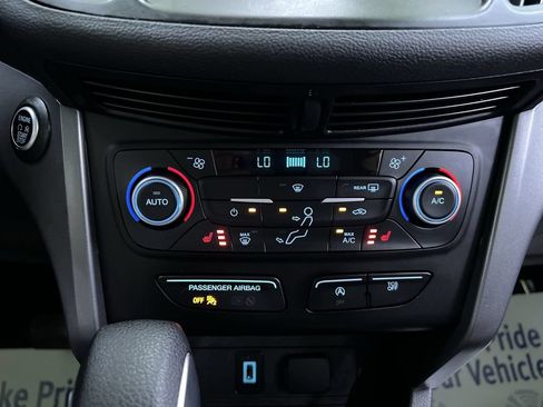 Used 2019 Ford Escape SE AWD/4WD image 23