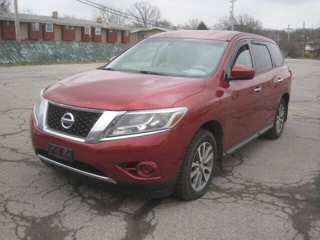 Used 2014 Nissan Pathfinder S AWD/4WD image 1