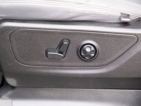 Used 2019 RAM 1500 Big Horn image 14