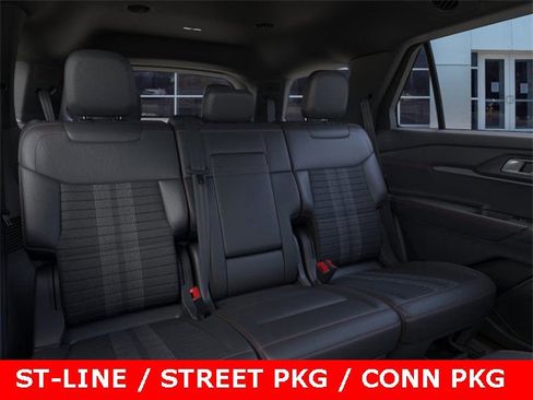 New 2026 Ford Explorer ST-Line w/ ST-Line Street Pack image 11