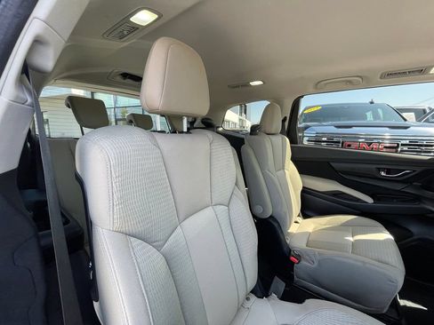 Used 2023 Subaru Ascent Premium w/ Convenience Package AWD/4WD image 29