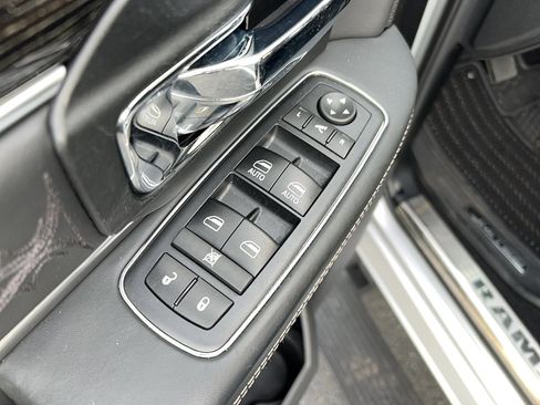 Used 2017 RAM 2500 Limited image 17