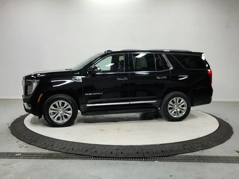 Used 2025 GMC Yukon Denali AWD/4WD image 5