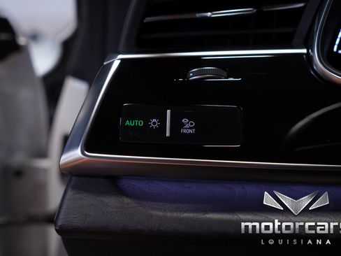 Used 2020 Audi Q8 Prestige image 38