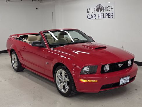 Used 2007 Ford Mustang GT Premium RWD image 5