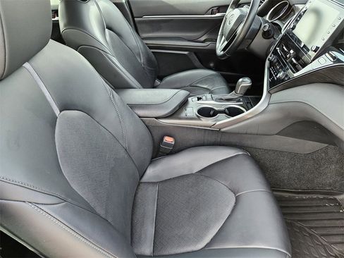 Used 2023 Toyota Camry XLE w/ Protection Package (Q2) (TMS) image 11