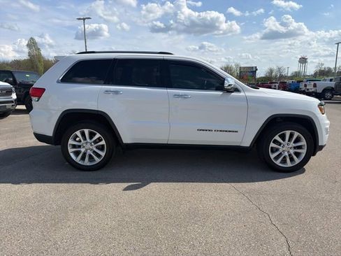 Used 2017 Jeep Grand Cherokee Limited image 6