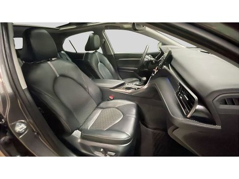 Used 2023 Toyota Camry XSE image 17