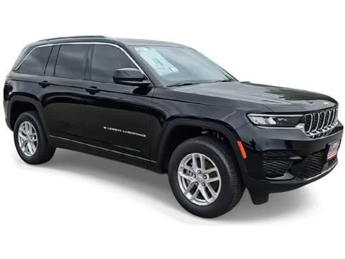 New 2026 Jeep Grand Cherokee Laredo X RWD image 2