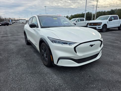 Certified 2021 Ford Mustang Mach-E California Route 1 image 5