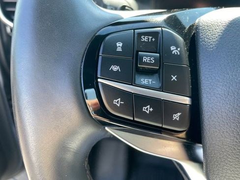 Used 2021 Ford Explorer Platinum w/ Equipment Group 601A AWD/4WD image 45