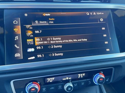 Certified 2025 Audi Q3 2.0T Premium w/ Convenience Package image 23