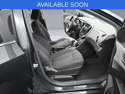 Used 2020 Chevrolet Sonic LT w/ Convenience Package FWD image 33