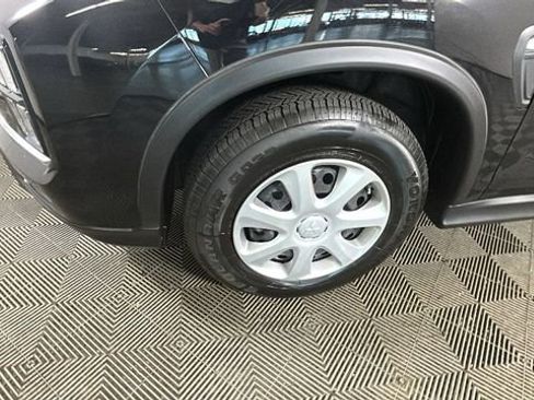 Used 2025 Mitsubishi Outlander Sport AWD image 10